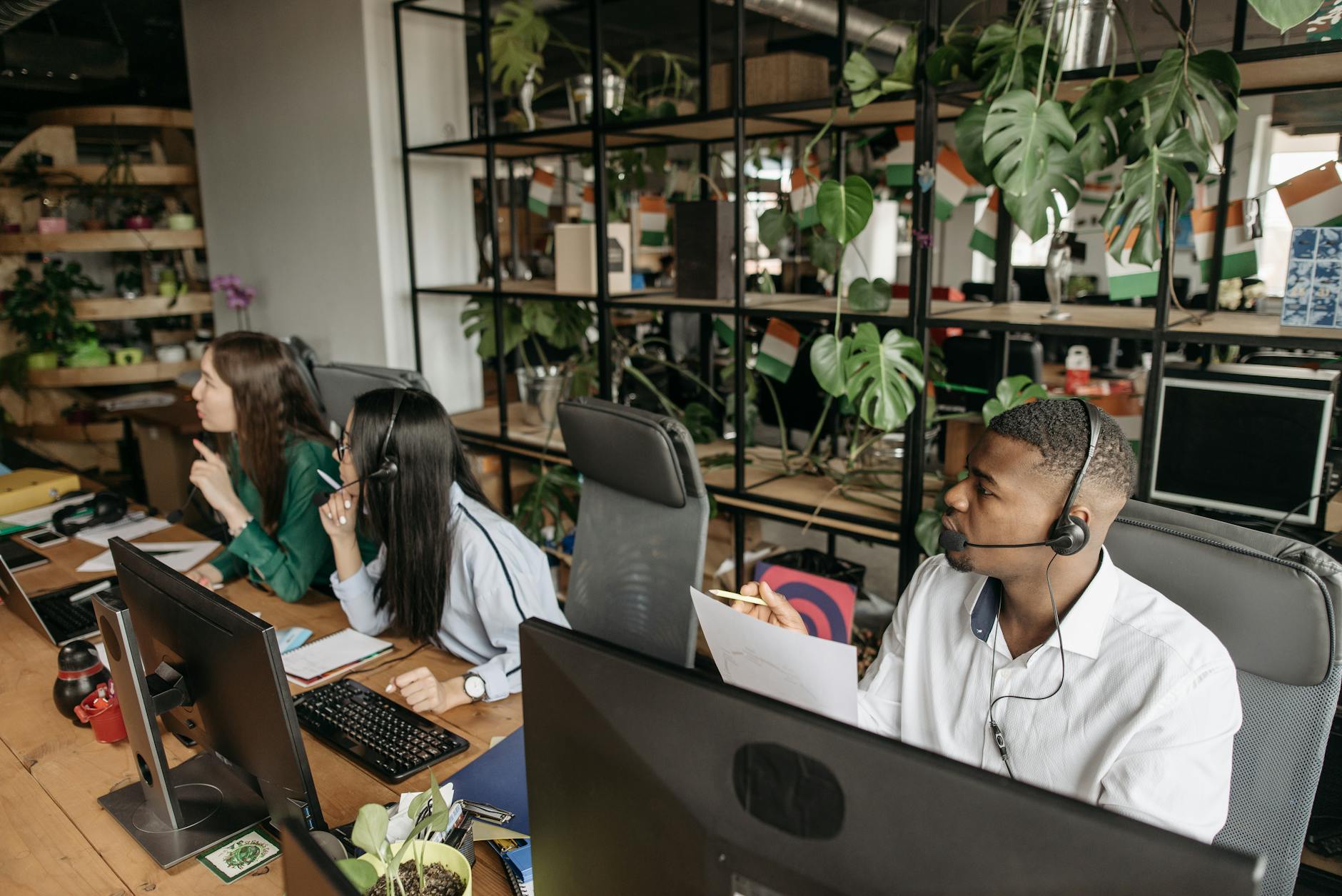 Schermata di gestione relazioni clienti su software CRM