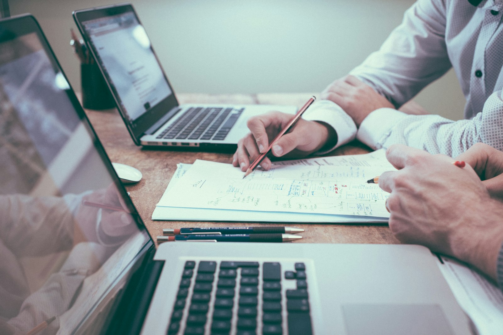 Project management gantt timeline business planning