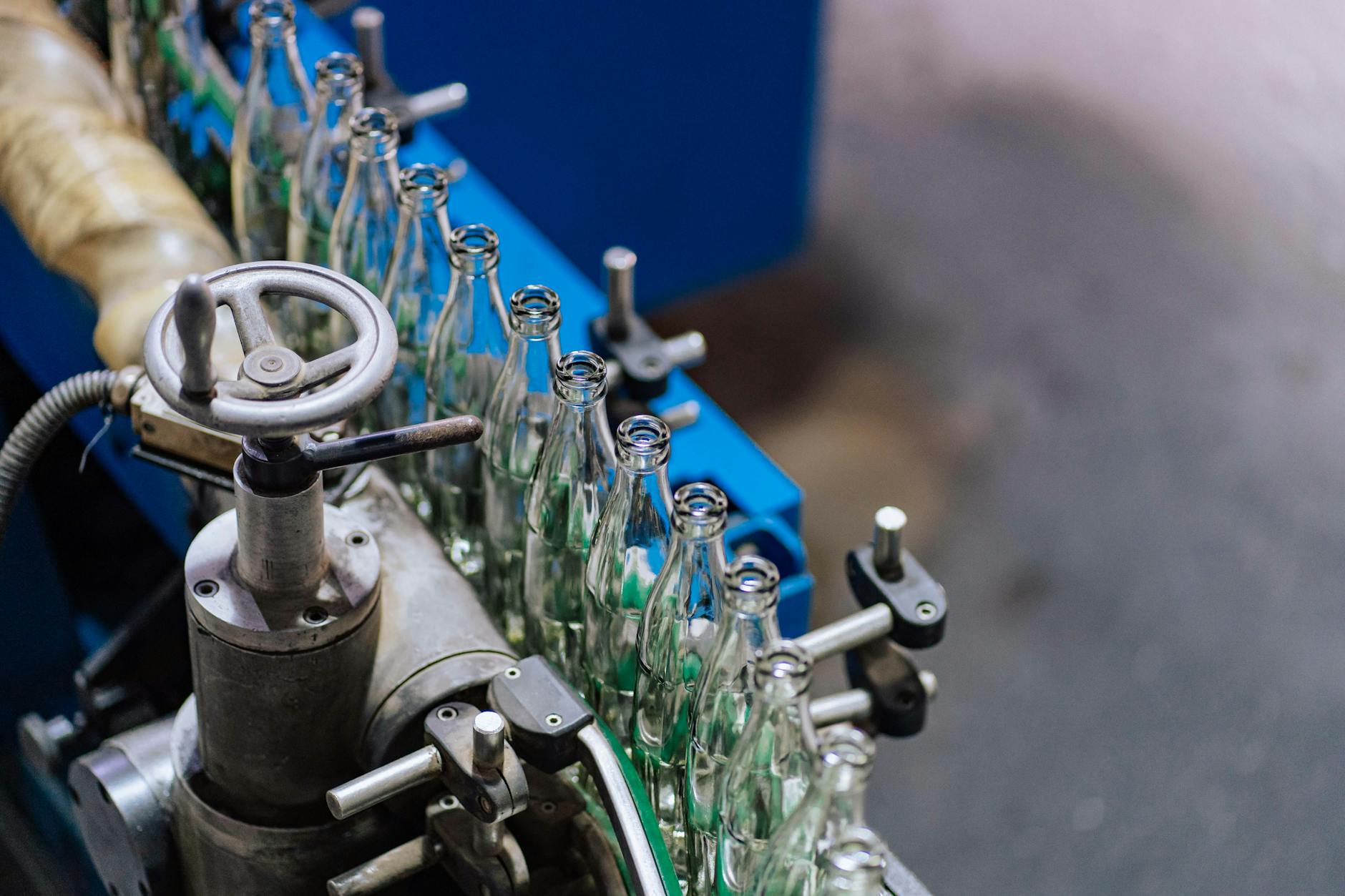 ERP manifatturiero e MRP linea di produzione manifatturiera