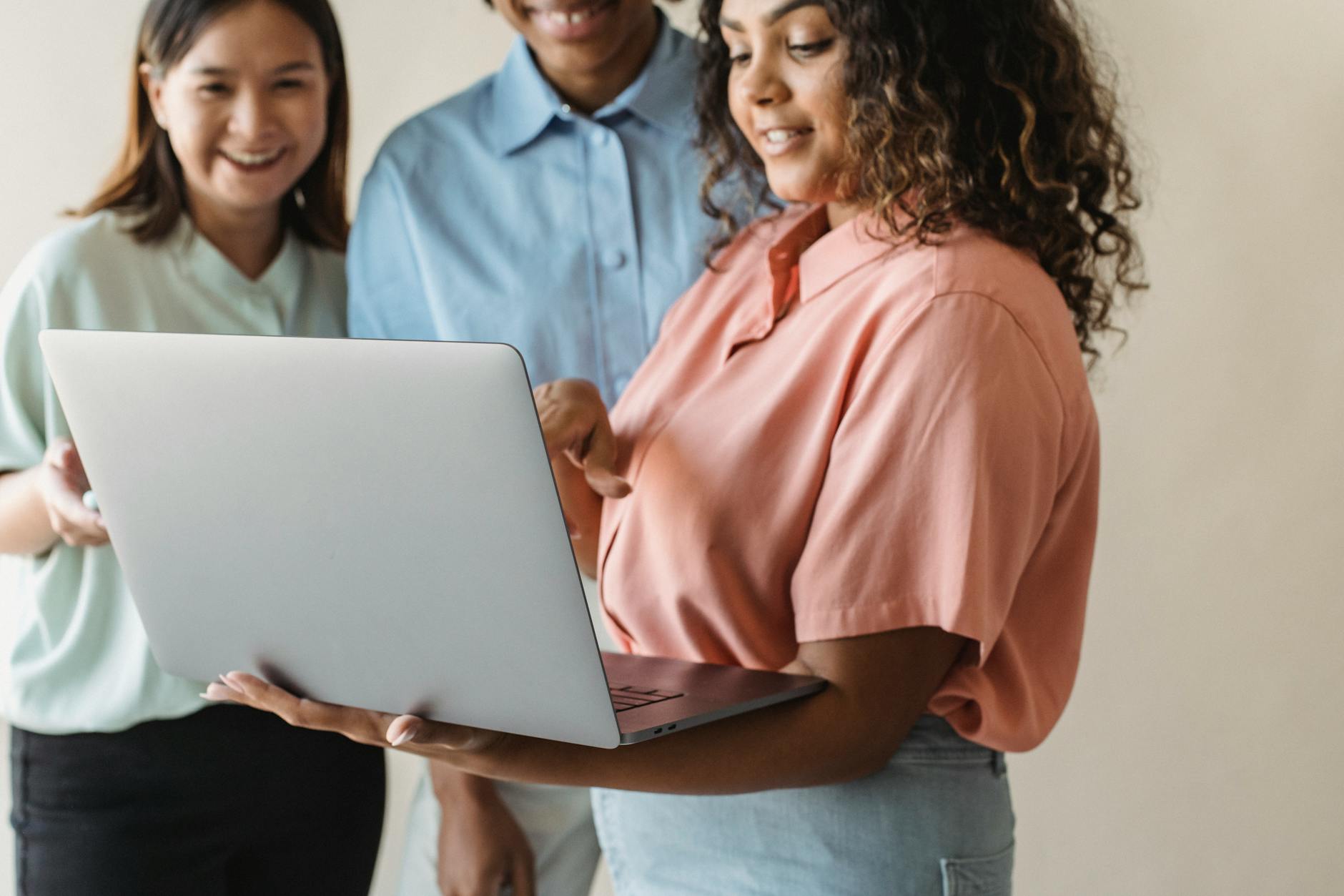 Formazione onboarding team collaborazione laptop