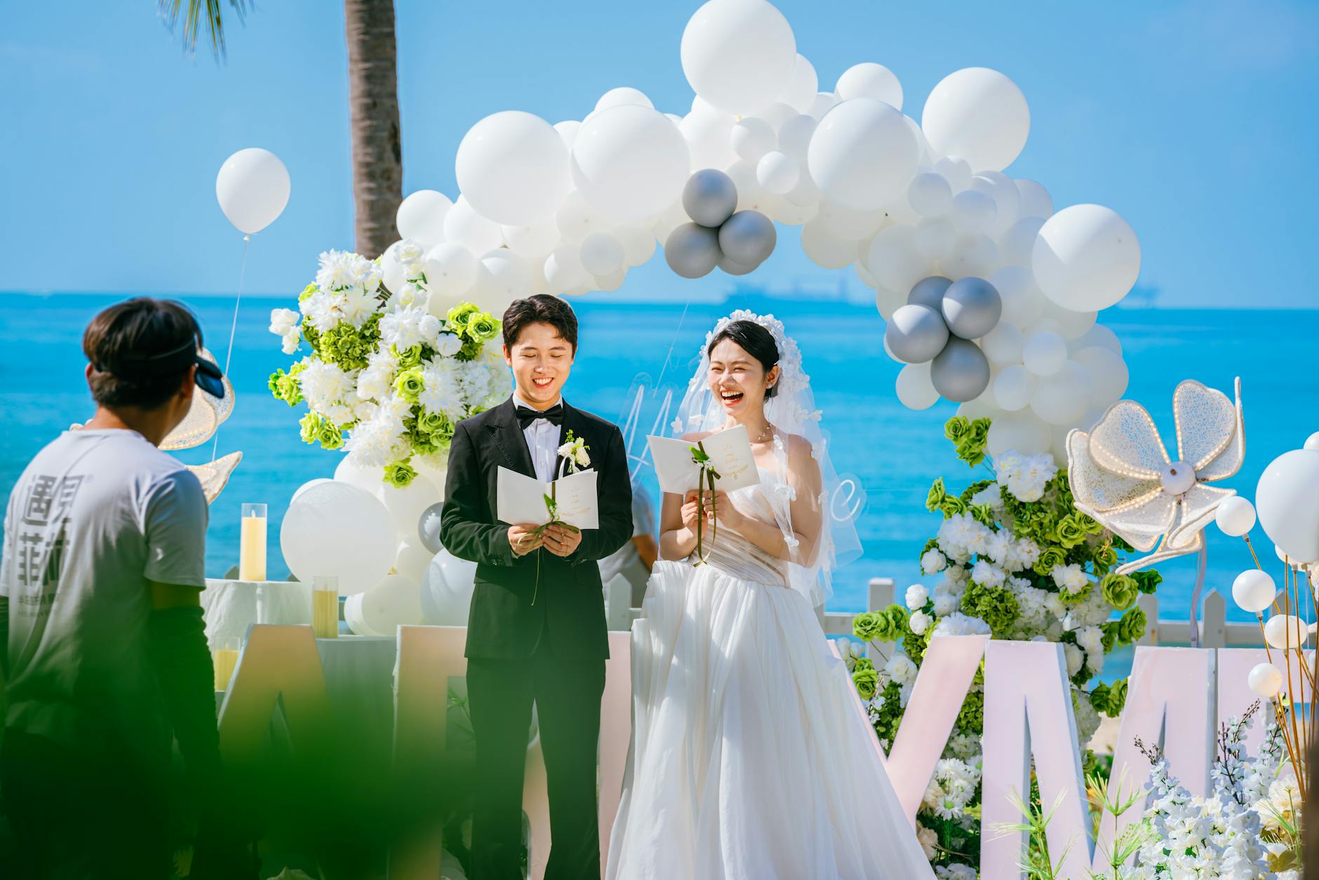 Fotografo matrimoni durante una cerimonia