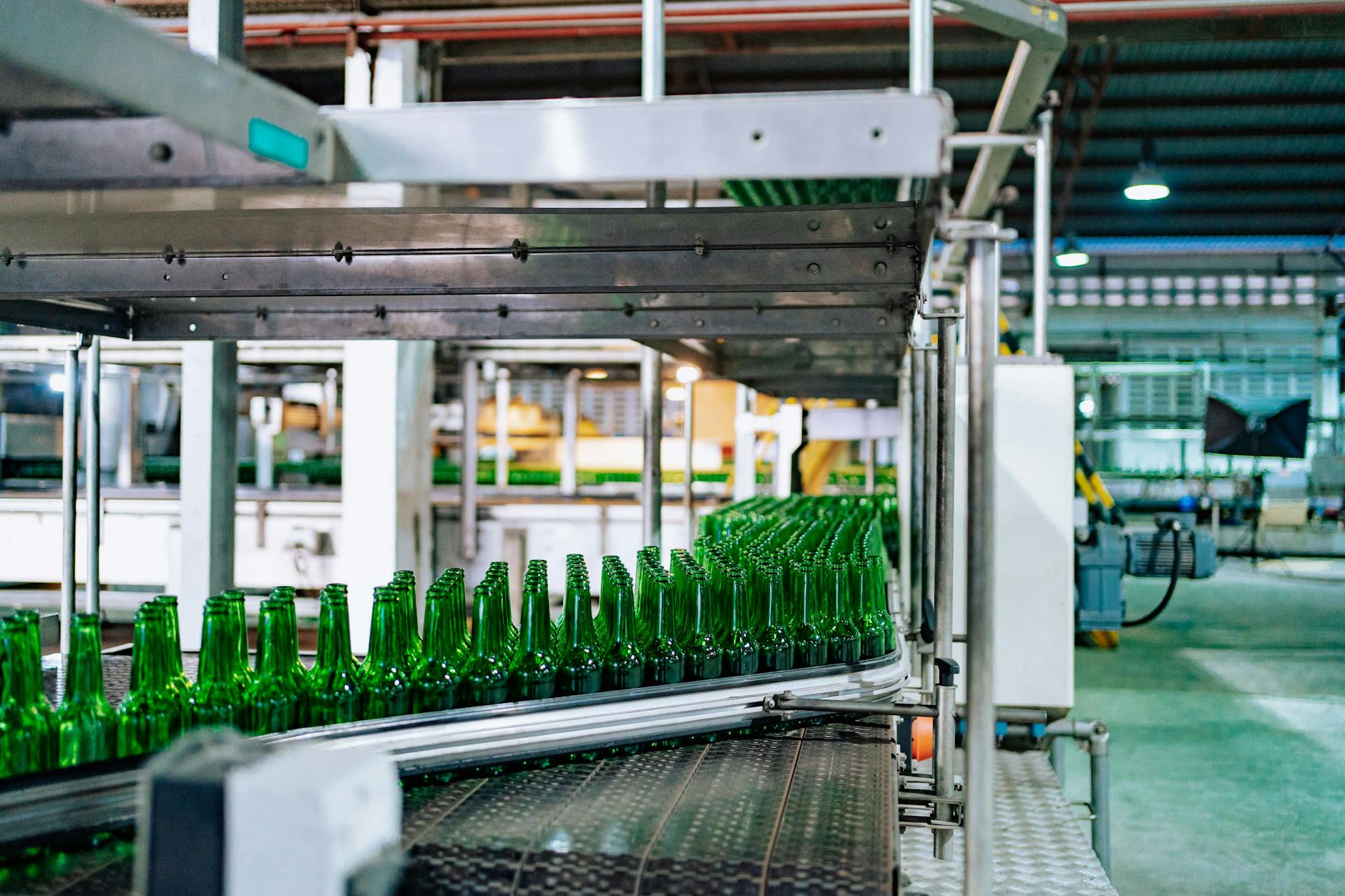 Sensori IoT industriali installati su macchinari