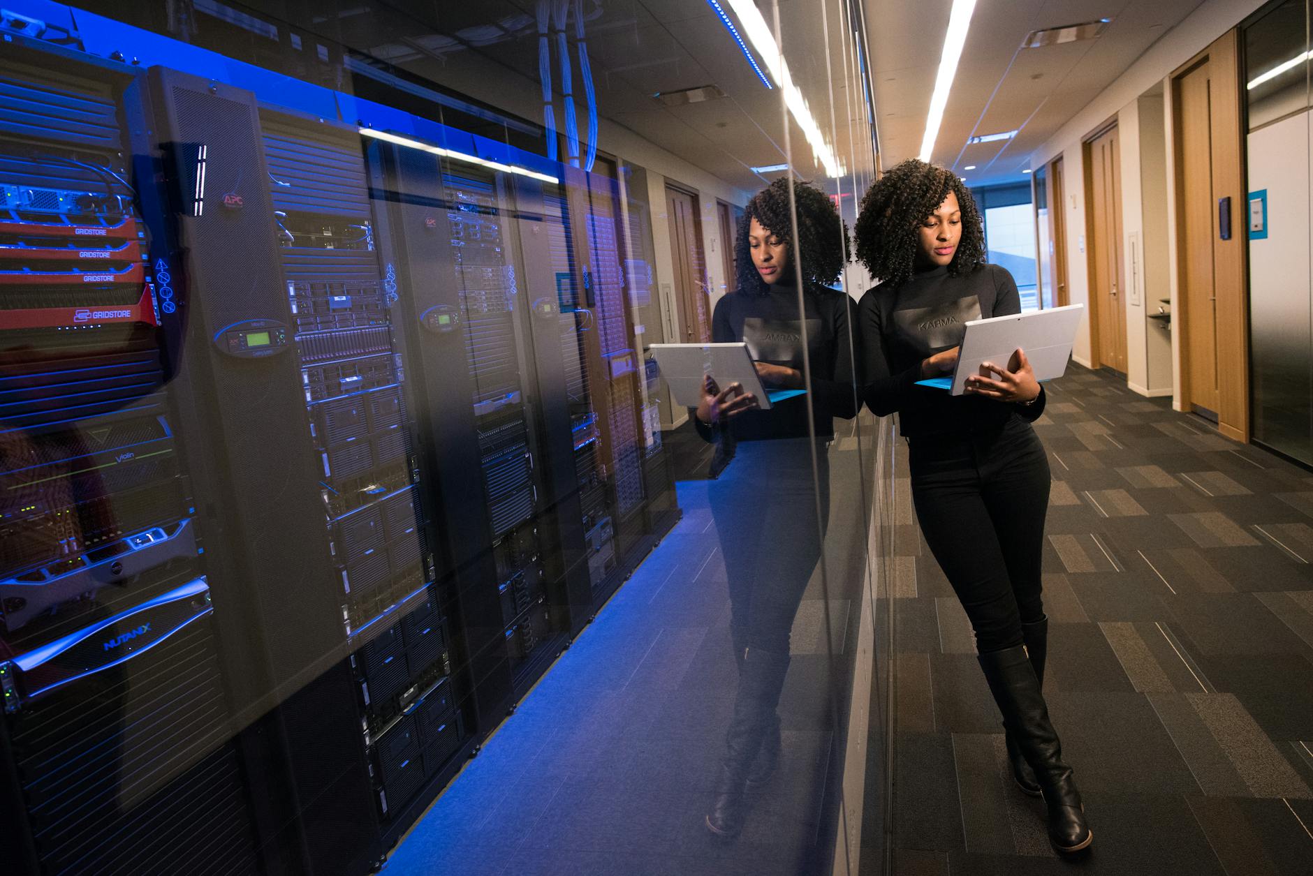 API Gateway server cloud datacenter