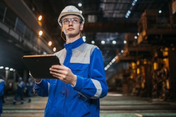 MRP vs ERP per PMI manifatturiero 2021: differenze e scelta