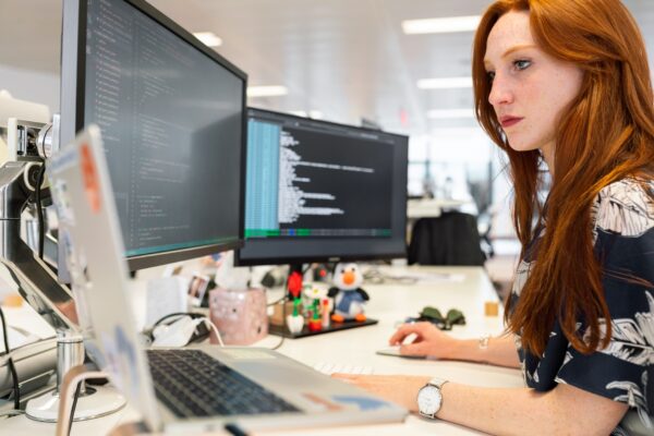 DORA metrics 2021: i 4 KPI DevOps per team engineering