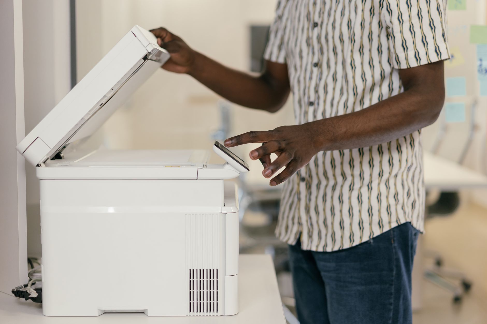 Scanner OCR per digitalizzazione documenti cartacei e classificazione automatica