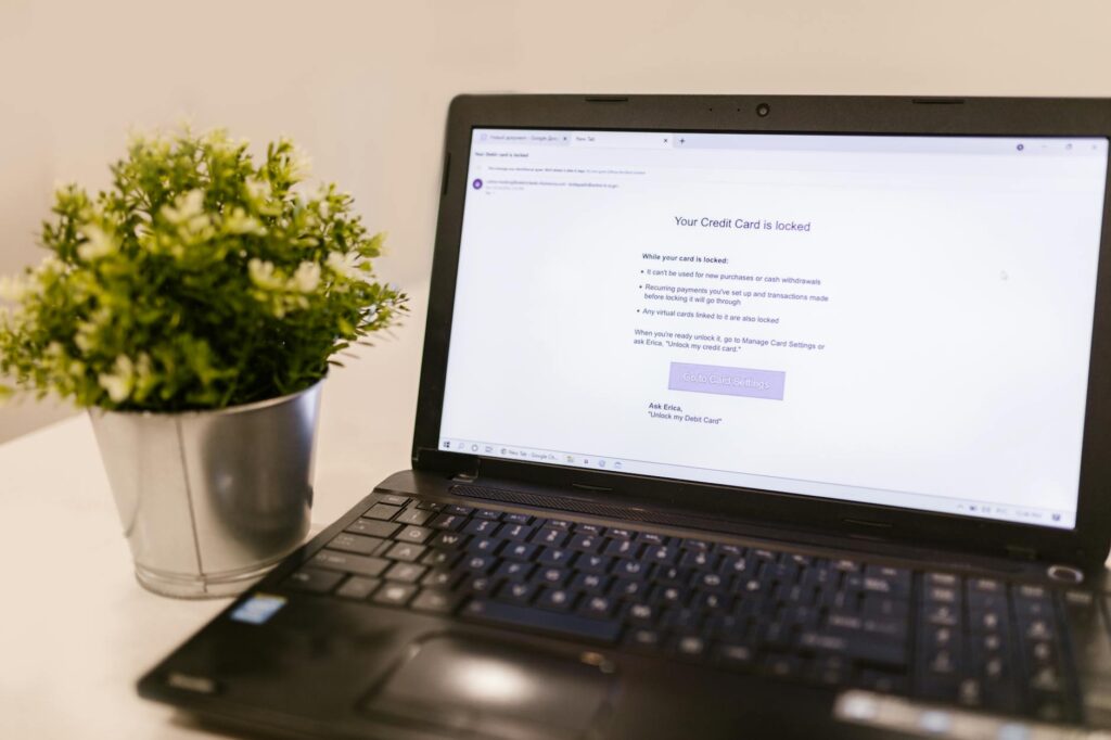 Avviso di phishing email visualizzato sullo schermo del computer