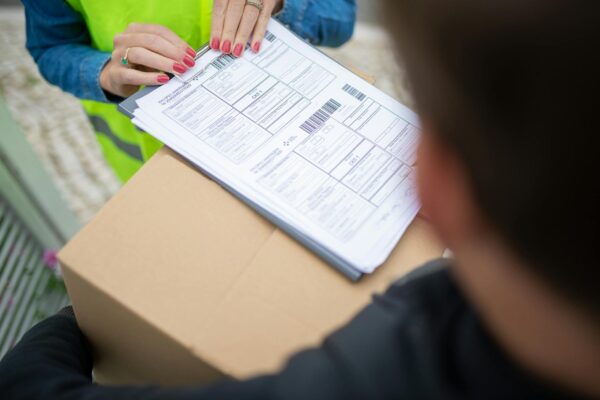 Fattura accompagnatoria, DDT e fattura immediata: come scegliere il documento giusto (guida PMI 2023)