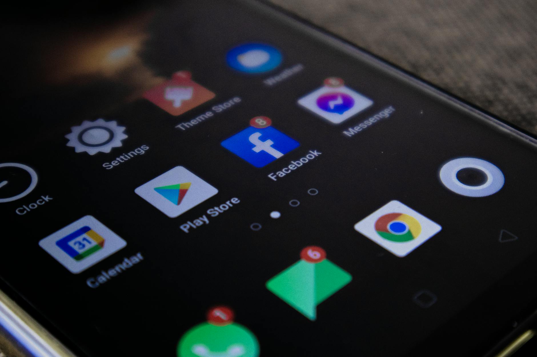 App mobile CRM per aziende moderne con team in mobilità