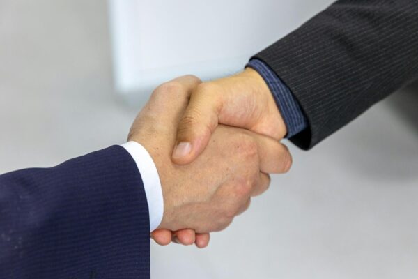 Tecniche di vendita B2B per PMI italiane 2023: metodi efficaci, errori da evitare e ruolo del CRM