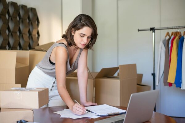 Aprire un e-commerce da zero per PMI italiane 2023: scelte tecniche, costi reali e roadmap operativa