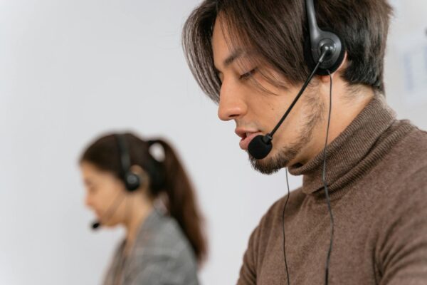 AI nel customer service per PMI italiane 2022: 7 casi d’uso pratici