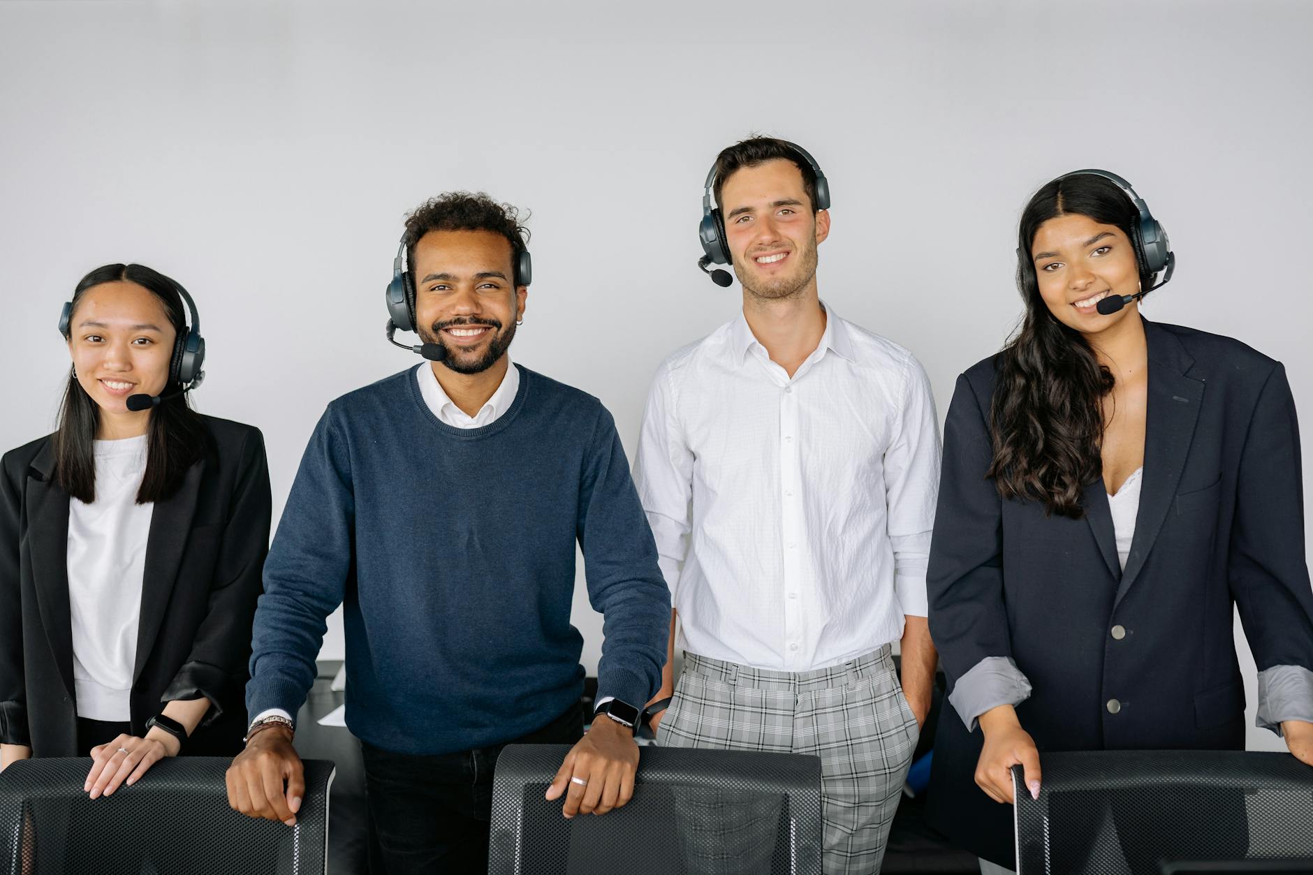 Team customer service che analizza sentiment recensioni clienti